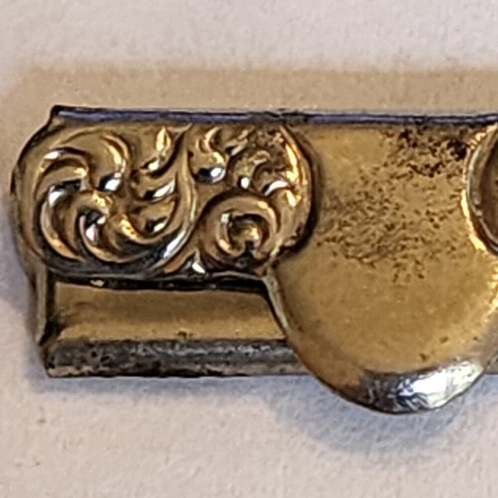 Antique/Vintage ~ Sash ~ Cape ~ Belt Buckle ~ Clasp ~ Scarf Clip ???